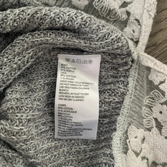 Pins‎ and Needles Oversized Lace Trim Knit Sweater - Gray - Size S - EUC - Picture 11 of 11